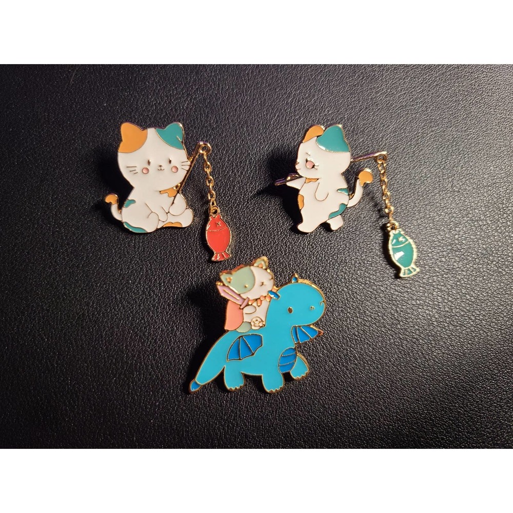Adorable Cat Pins!
